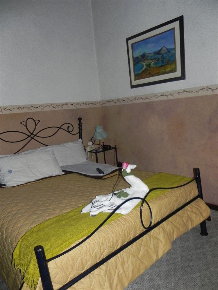 Hotel Nass Sol De Quito Zewnętrze zdjęcie