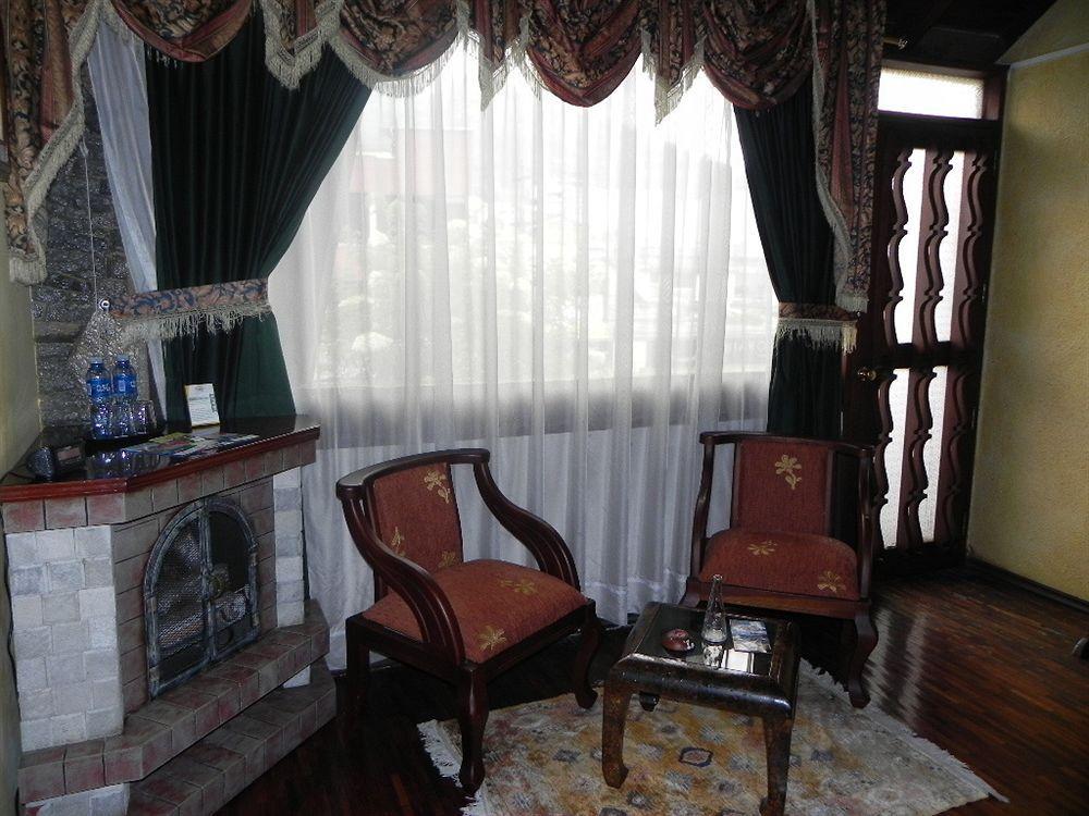 Hotel Nass Sol De Quito Zewnętrze zdjęcie